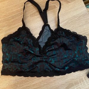 New torrid bralette size 2
